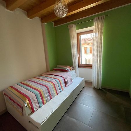 Dimora Rosso San Zeno - Wifi Veloce E Adatto Per Famiglie Verona Exterior photo